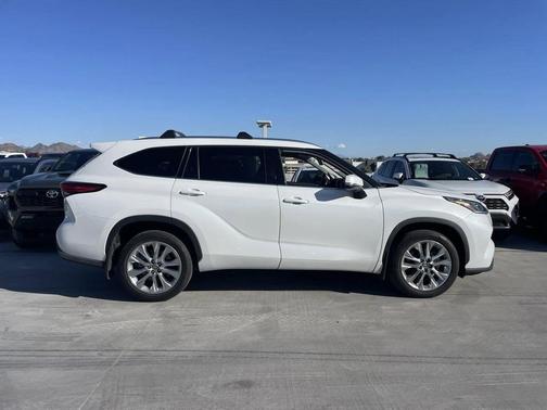 2023 Toyota Highlander Limited