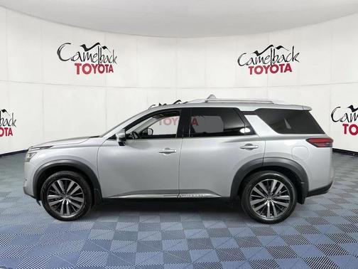 2022 Nissan Pathfinder Platinum 2WD