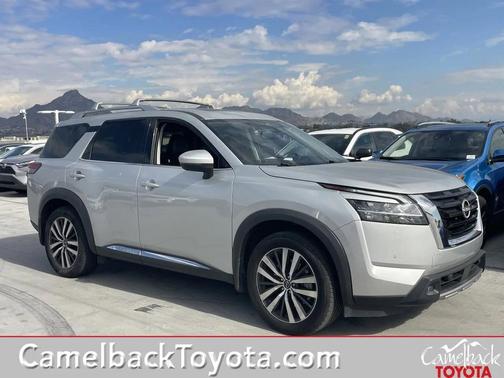 2022 Nissan Pathfinder Platinum 2WD
