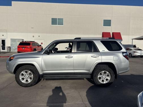 Classic Silver 2024 Toyota 4Runner SR5 Premium