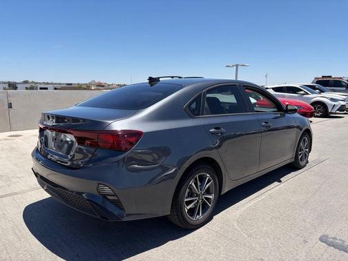 Gravity Gray 2024 Kia Forte LXS