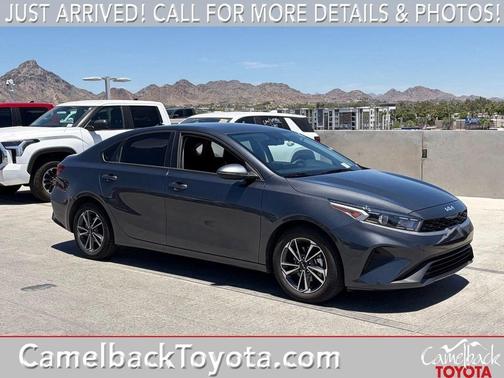 Gravity Gray 2024 Kia Forte LXS