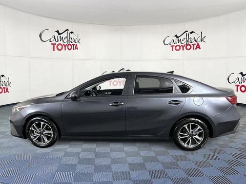 Gravity Gray 2024 Kia Forte LXS