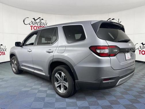 2024 Honda Pilot EX-L 7 Passenger