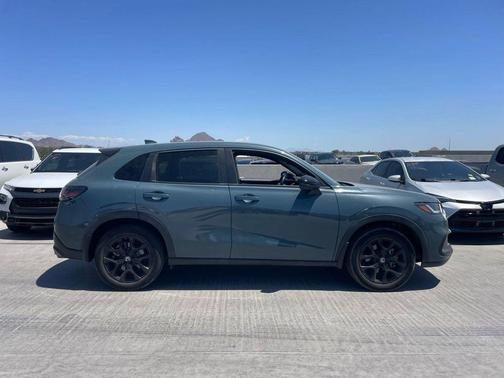 Nordic Forest Pearl 2023 Honda HR-V 2WD Sport
