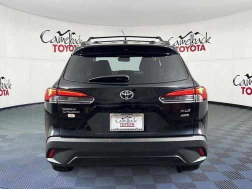 2024 Toyota Corolla Cross XLE