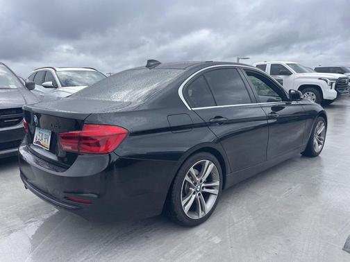 2018 BMW 330 330i
