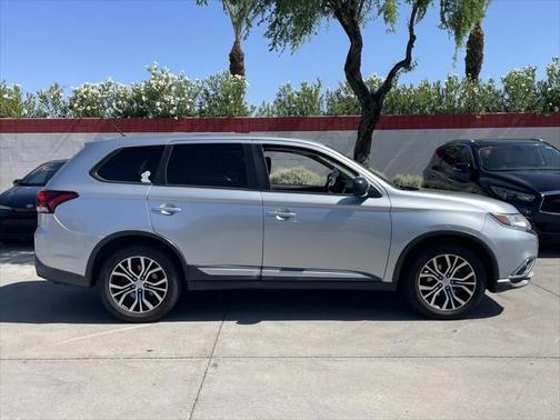 2016 Mitsubishi Outlander ES