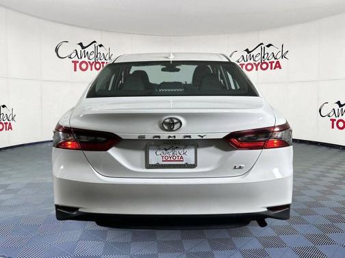 Ice Cap 2024 Toyota Camry LE
