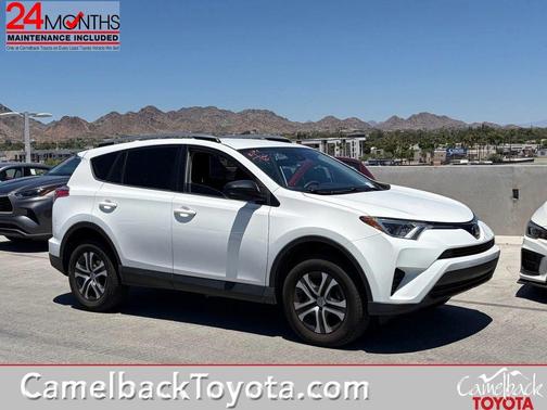 Super White 2018 Toyota RAV4 LE