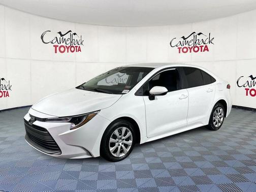 Ice Cap 2025 Toyota Corolla LE