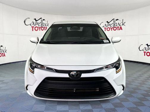 Ice Cap 2025 Toyota Corolla LE