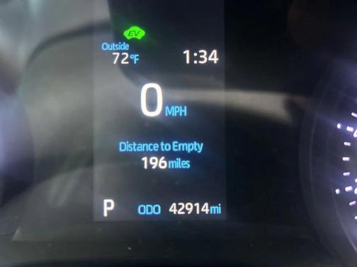 2023 Toyota Sienna LE