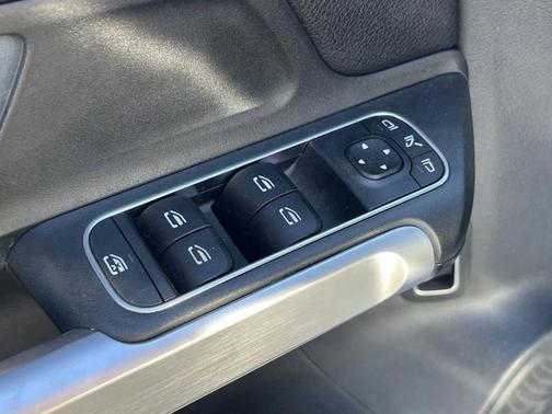 2023 Mercedes-Benz GLB 250 Base