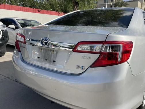 2014 Toyota Camry Hybrid XLE