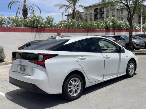 2021 Toyota Prius L