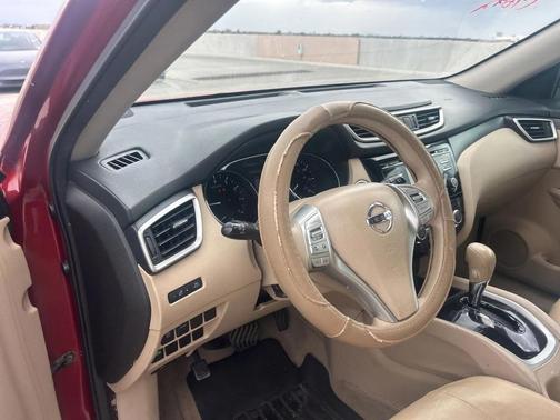 2015 Nissan Rogue SV