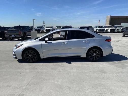 2025 Toyota Corolla SE