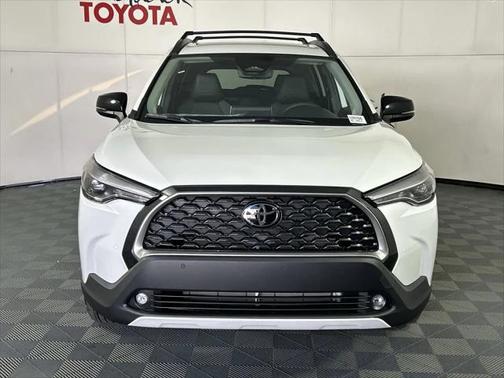 2025 Toyota Corolla Cross XLE
