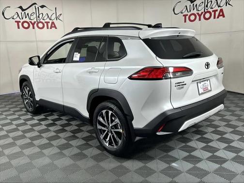 2025 Toyota Corolla Cross XLE