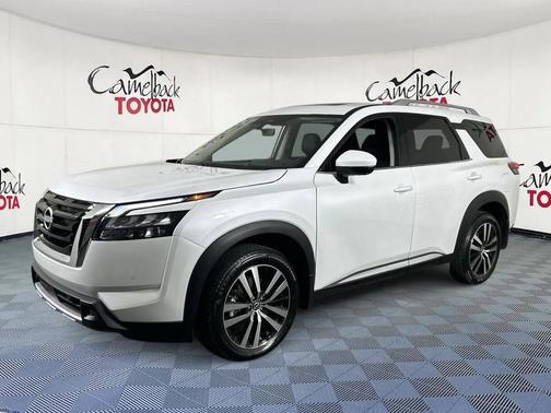 2025 Nissan Pathfinder Platinum 4WD