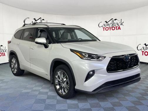 2022 Toyota Highlander Hybrid Limited