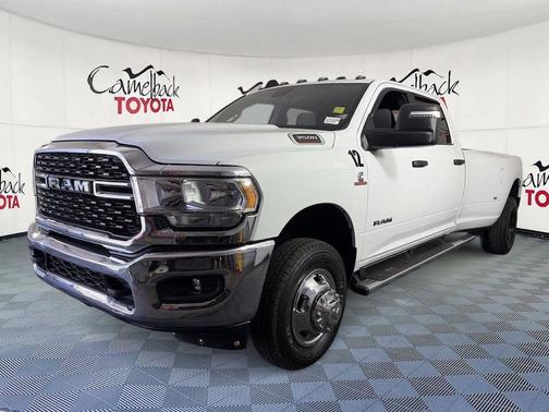 Bright White Clearcoat 2024 RAM 3500 Big Horn Crew Cab 4x4 8' Box