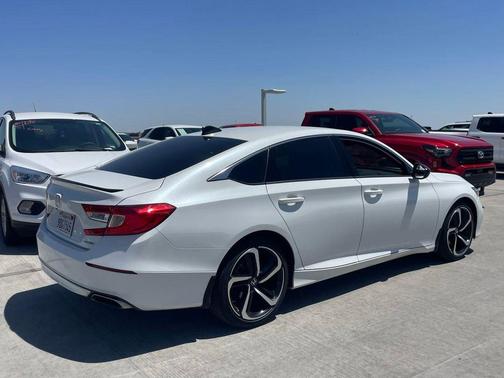 Platinum White Pearl 2022 Honda Accord Sport 1.5T