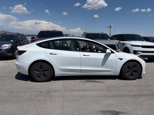 Pearl White Multi-Coat 2023 Tesla Model 3 Standard Range