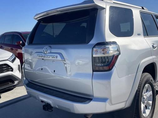 2024 Toyota 4Runner SR5