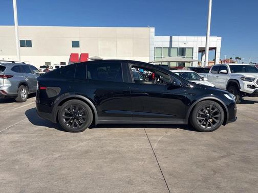 2025 Tesla Model X Long Range