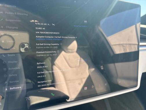 2025 Tesla Model X Long Range
