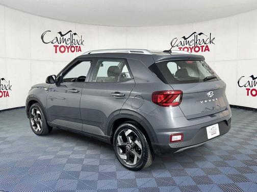 Ecotronic Gray 2025 Hyundai VENUE SEL