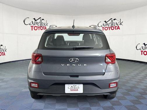 Ecotronic Gray 2025 Hyundai VENUE SEL