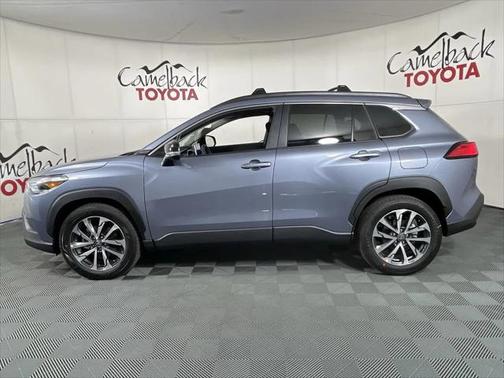 2025 Toyota Corolla Cross XLE