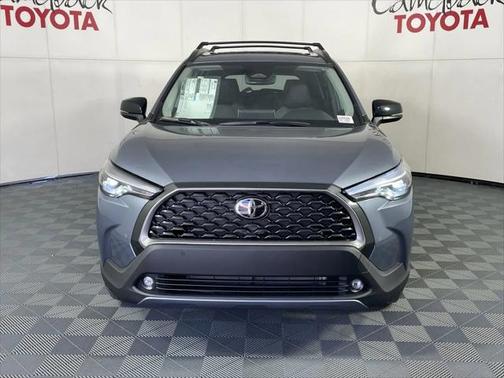 2025 Toyota Corolla Cross XLE