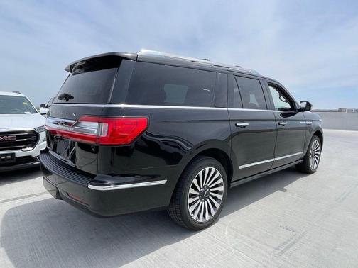 Black Velvet 2018 Lincoln Navigator L Reserve