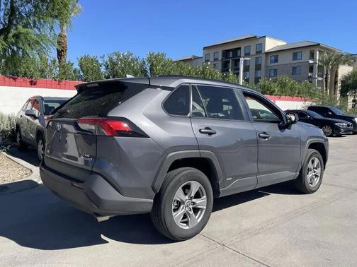 2024 Toyota RAV4 Hybrid LE