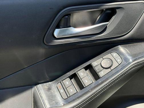 Brilliant Silver 2025 Nissan Rogue SV