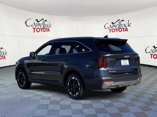 2024 Kia Sorento S