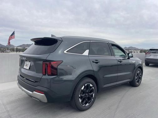 2024 Kia Sorento S