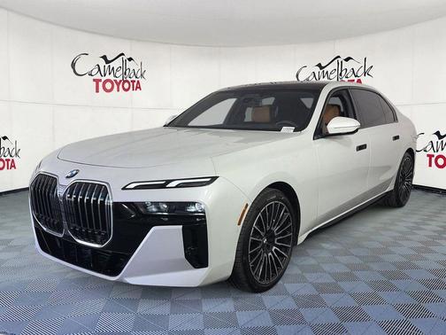 Mineral White Metallic 2024 BMW 740 740i