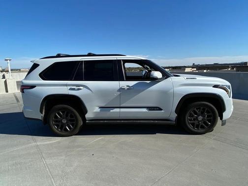 2024 Toyota Sequoia Platinum