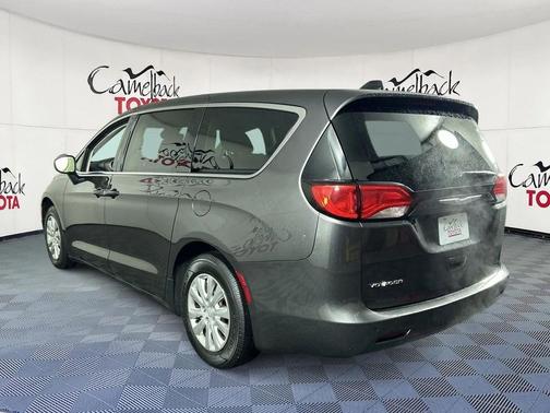 2021 Chrysler Voyager L
