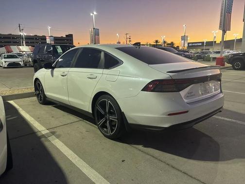 2023 Honda Accord Hybrid Base