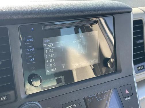 2017 Toyota Sienna SE