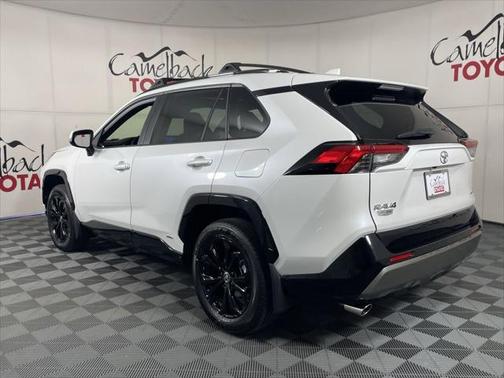 2025 Toyota RAV4 Hybrid SE