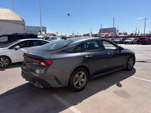 Gravity Gray 2022 Kia K5 LXS