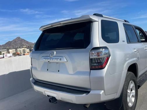 2024 Toyota 4Runner SR5