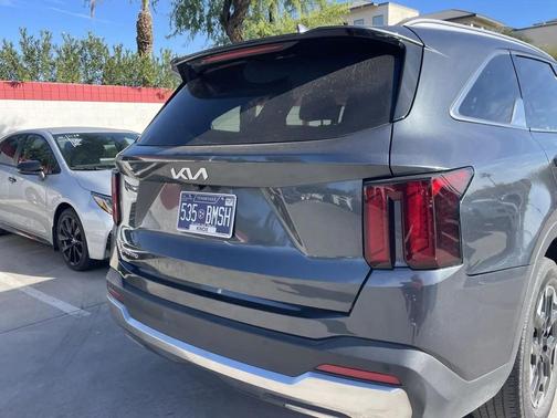 2024 Kia Sorento S